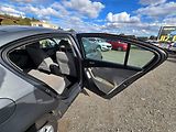 Volkswagen Passat (2005) 2.0 TDi 103KW Comfort - náhled 18