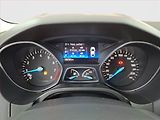 Ford Focus (2018) 1.0 EcoBoost, Tempomat - náhled 11