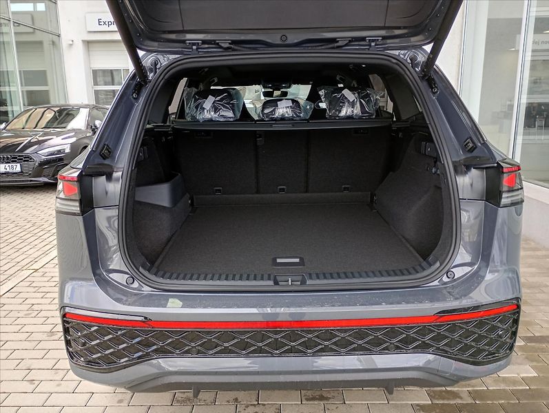 Volkswagen Tayron (2026) 2,0 TSI 150 kW 4MOT  R-Line Pe - fotka 17 z 17
