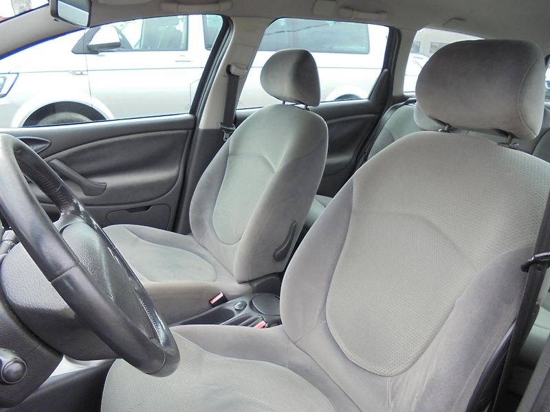 Citroën C5 (2006) 1.6 HDI- KLIMA - TAŽNÝ - fotka 9 z 10