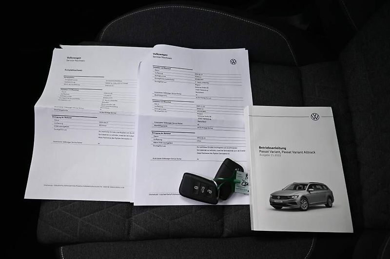 Volkswagen Passat (2023) 2.0 LED ACC Tažné Masáž SCR Bu - fotka 30 z 34