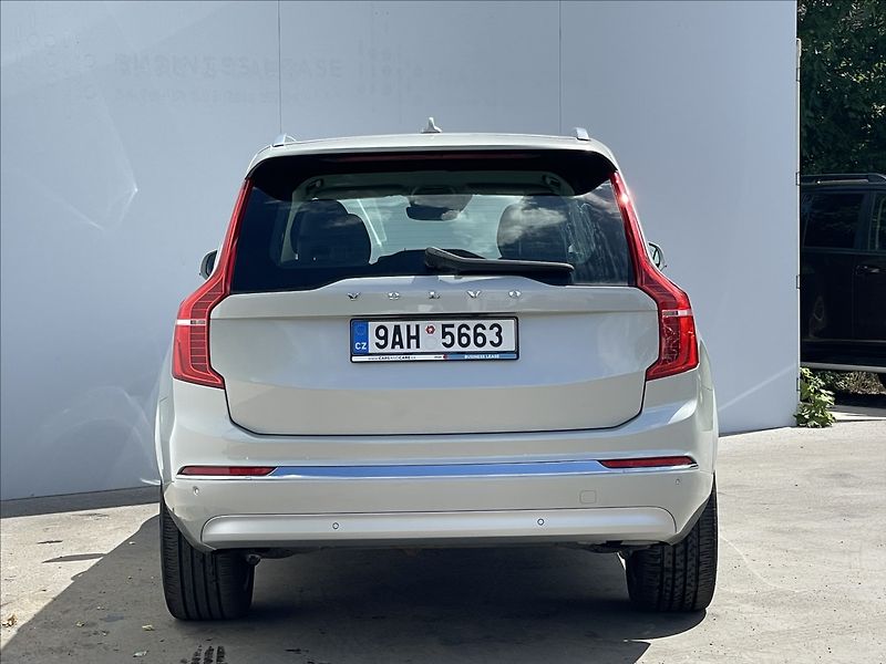 Volvo XC90 2,0 B5 AWD Inscription - fotka 21 z 22