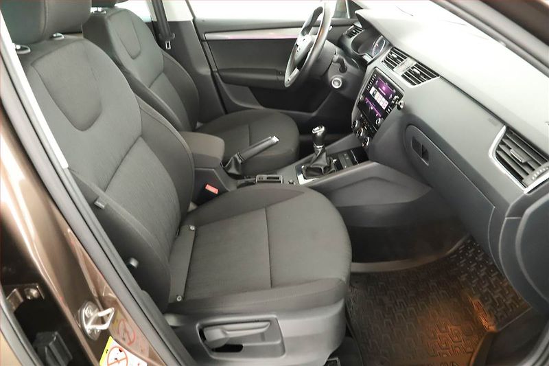 Škoda Octavia (2017) Style 1.6 TDI, Tempomat - fotka 7 z 14