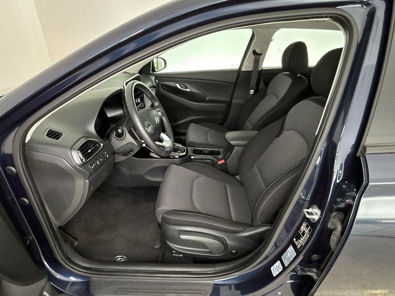 Hyundai i30 Smart DCT - fotka 7 z 26