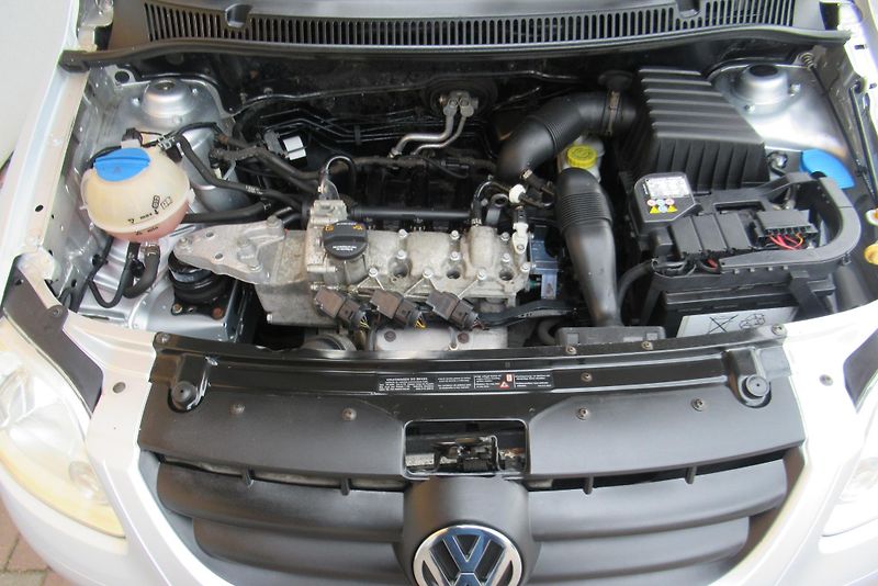 Volkswagen Fox 1.2 KLIMA - fotka 14 z 15
