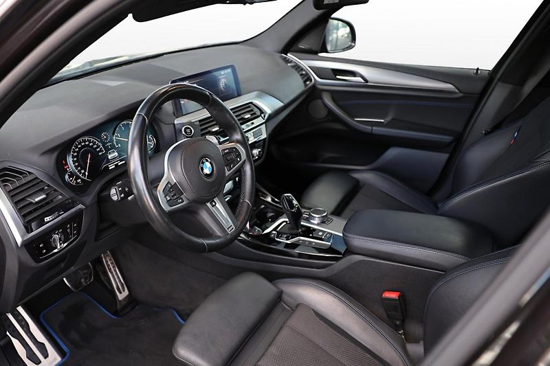 BMW X3 xDrive30d - fotka 9 z 15