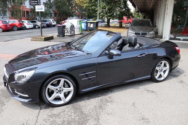Mercedes-Benz SL Mercedes-Benz SL 500 BlueEFFIC - fotka 50 z 55