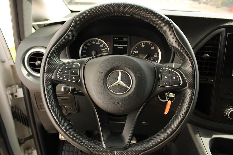 Mercedes-Benz Vito 2,2 116CDI 5Míst Automat+klima - fotka 15 z 23