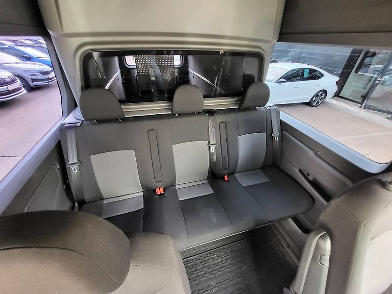 Volkswagen Crafter (2021) 35 2.0 TDI 130KW 8st.Automat 4 - fotka 39 z 47