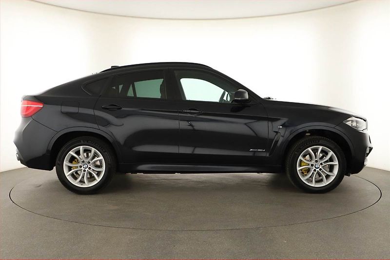 BMW X6 (2018) xDrive30d, STK, KLIMA, 4x4 - fotka 6 z 17