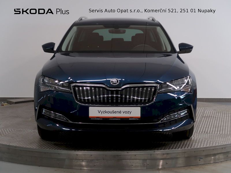 Škoda Superb (2022) iV STYLE 1.4TSI 160KW DSG TAŽN - fotka 4 z 44