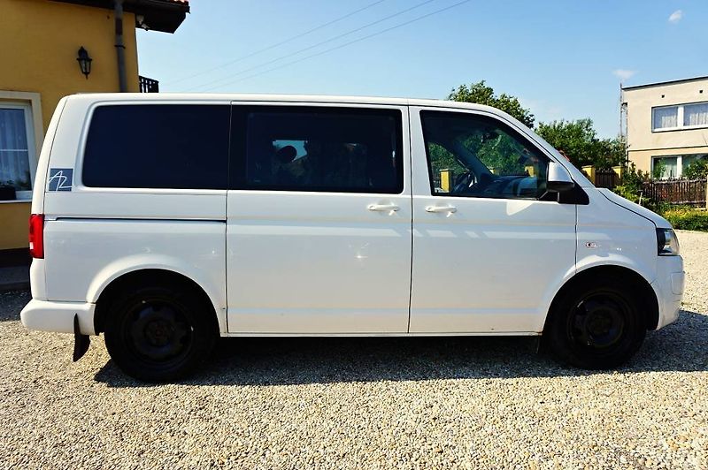 Volkswagen Multivan (2012) 2,0 BI-TDI 132 kW - fotka 3 z 42