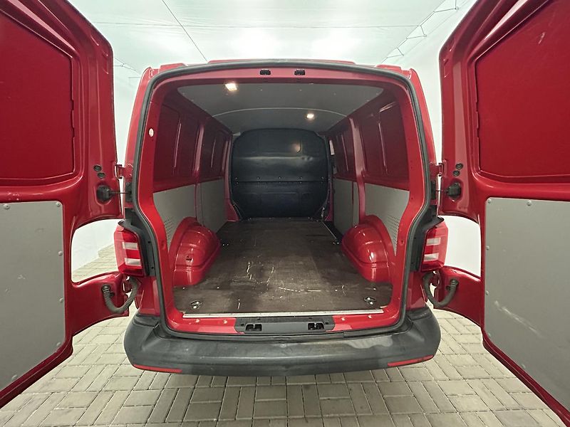Volkswagen Transporter 2.0 TDI - fotka 18 z 21