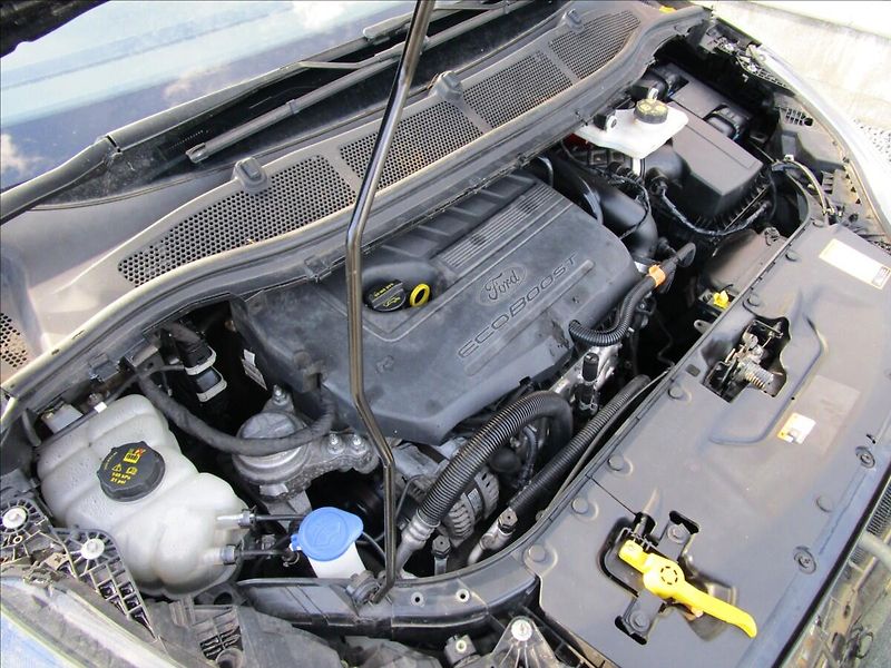 Ford S-MAX 1.5 EcoBoost, aut. klima, LED - fotka 43 z 44
