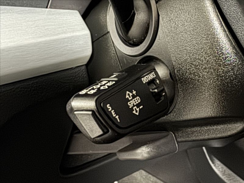 Audi Q5 2,0 TDi  Quattro S-Line Assist - fotka 25 z 50
