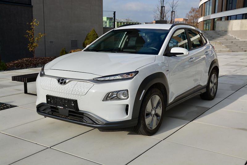 Hyundai Kona (2020) EV ELEKTRIC 100Kw 1 MAJITEL KA - fotka 5 z 53