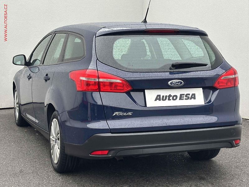 Ford Focus (2016) 1.5 TDCi, ČR, AC, tempo - fotka 6 z 15