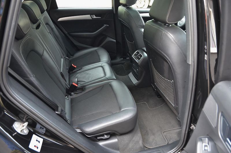 Audi Q5 (2015) 2.0 TDi 140kW Quattro S-LINE - fotka 20 z 45