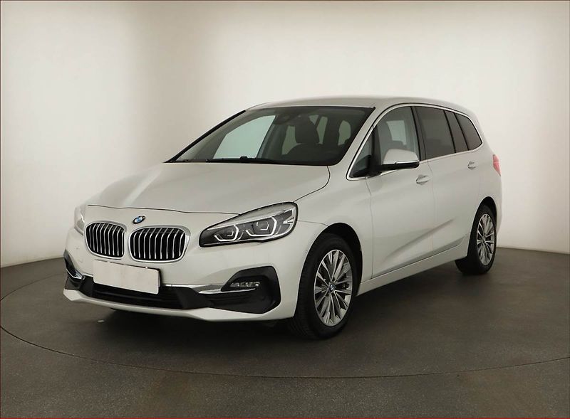 BMW Řada 2 (2023) 216d Gran Tourer - fotka 2 z 19