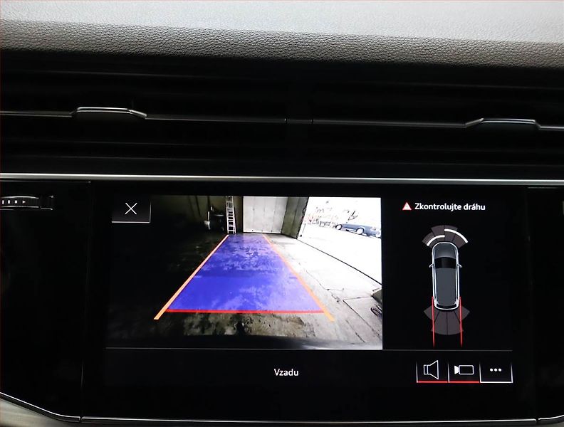 Audi Q7 (2021) 50 TDI - fotka 22 z 31