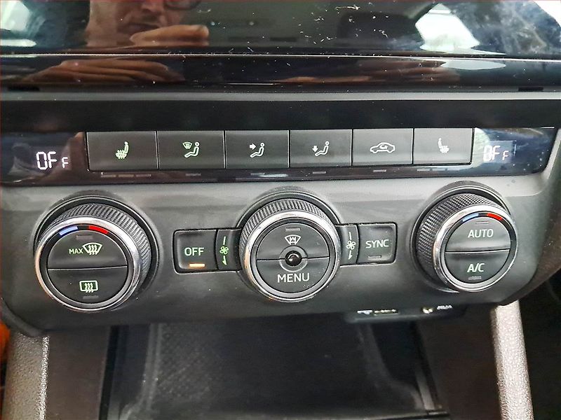 Škoda Octavia (2016) Laurin&Klement 2.0 TDI, 4X4 - fotka 16 z 20