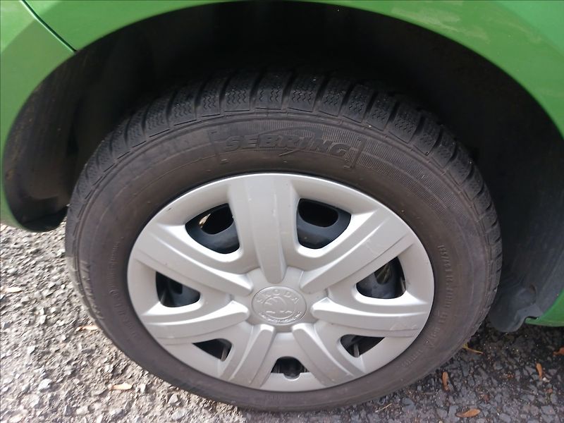 Škoda Fabia 1,2 1. MAJ. GARÁŽOVANÉ, TAŽNÉ - fotka 20 z 20