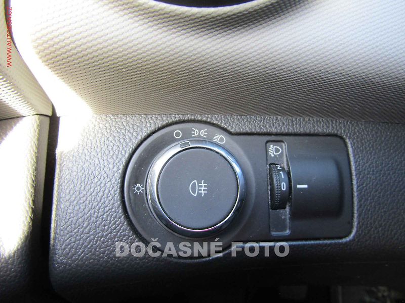 Chevrolet Aveo (2012) 1.3 i, 1.maj,ČR, Klima - fotka 12 z 19