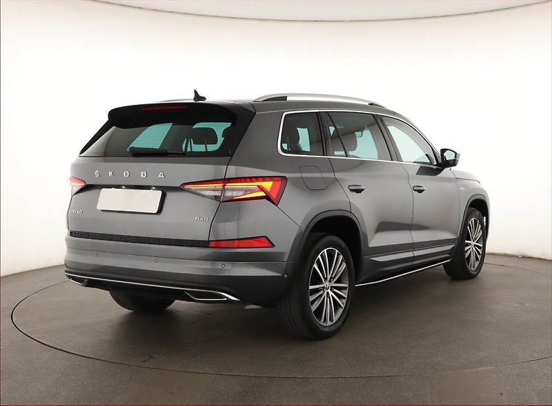 Škoda Kodiaq (2023) 2.0 TSI - fotka 5 z 21