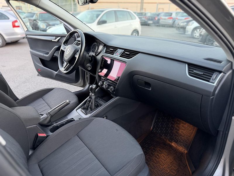 Škoda Octavia 2.0 Tdi, 110kw, 4x4, manual,ČR - fotka 11 z 15