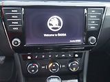 Škoda Superb (2016) 2.0TDi, ČR, Style, DSG - náhled 11