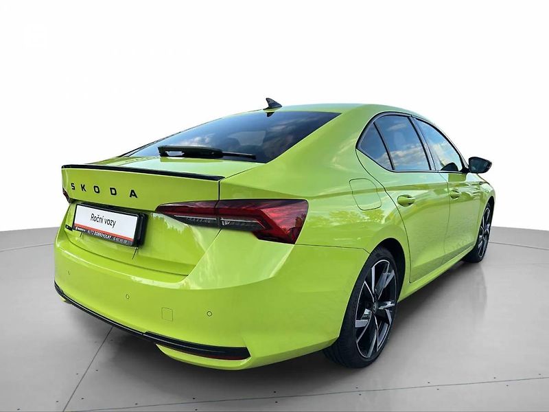 Škoda Octavia Sportline 1,5 TSI m-HEV 110kW - fotka 2 z 30