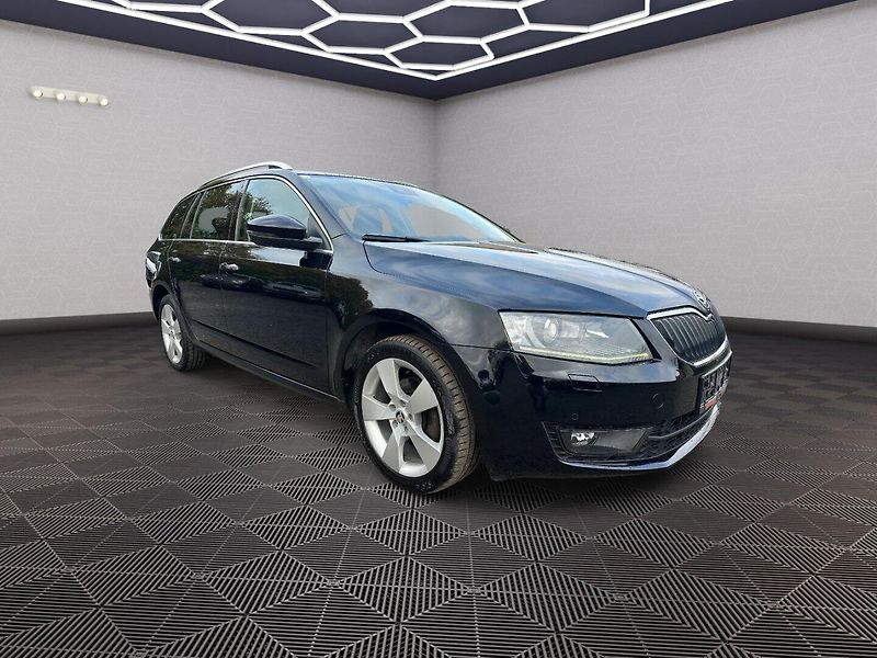 Škoda Octavia (2014) 2,0TDI 110kw Elegance - fotka 1 z 27