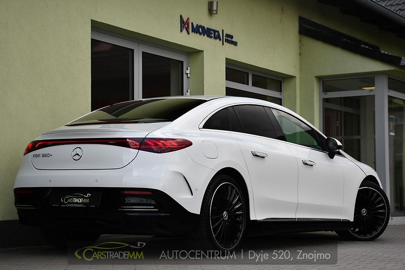 Mercedes-Benz EQE 350+ AMG - fotka 5 z 56
