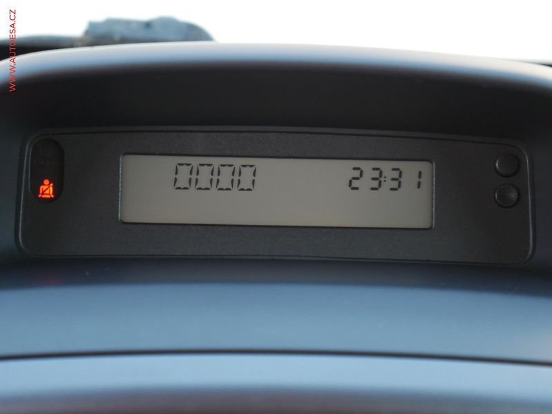 Renault Mégane (2007) 1.4i, 1.maj,ČR, Klima - fotka 12 z 14