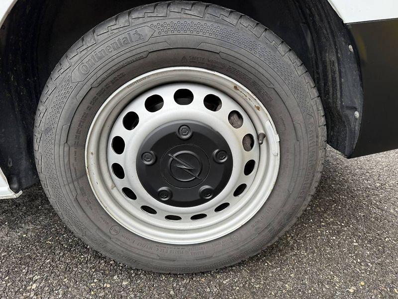 Opel Vivaro L1H1 (M) Panel Van 2.0L MT6 (1 - fotka 22 z 23