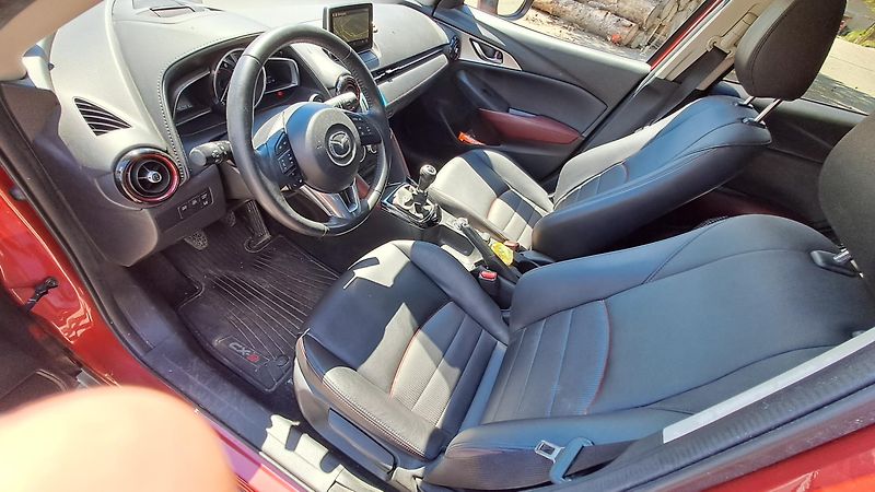 Mazda CX-3 2.0 Skyactiv NAVI - fotka 16 z 27