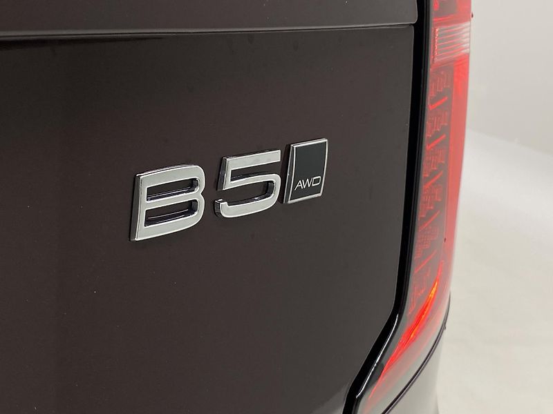 Volvo XC90 (2026) B5 AWD AUT CORE 7míst - fotka 20 z 56