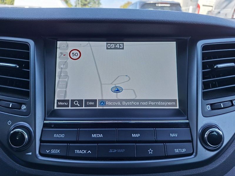 Hyundai Tucson 1,7 D 116k M6 - fotka 19 z 24
