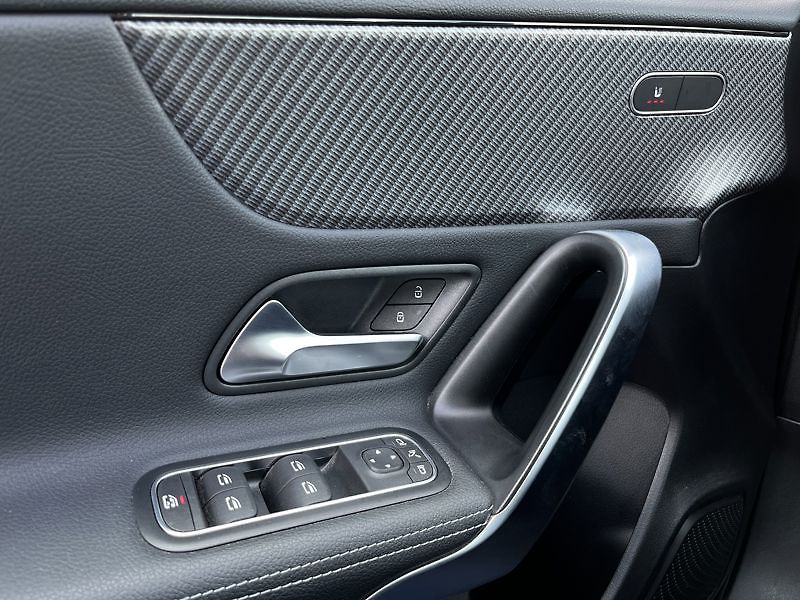 Mercedes-Benz Třídy A A-Třída 180 - fotka 13 z 18