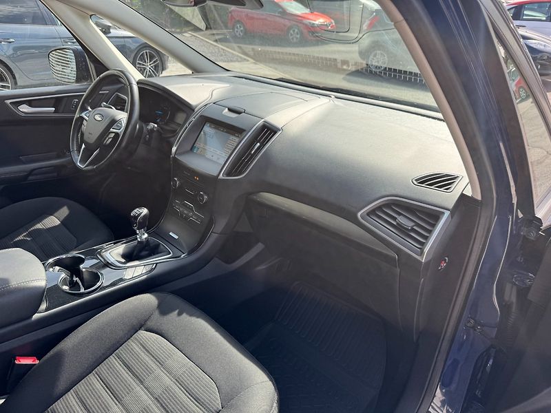Ford Galaxy (2017) 2.0 TDCi Trend 110kW Man. - fotka 26 z 34
