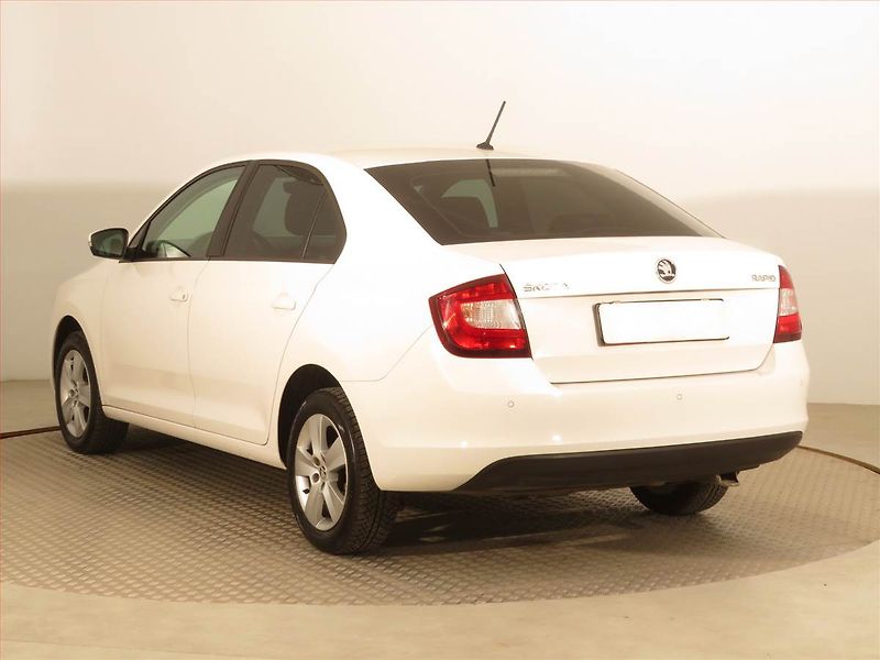 Škoda Rapid (2018) Ambition 1.6 TDI, Tempomat - fotka 4 z 15
