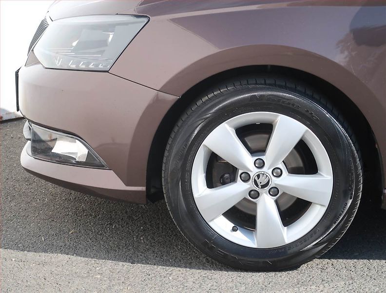 Škoda Fabia (2016) Style 1.2 TSI, Park. senzory - fotka 14 z 19