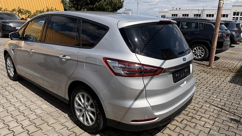 Ford S-MAX (2023) 2.5 HEV,HYBRID,REZERVOVÁNO - fotka 32 z 36