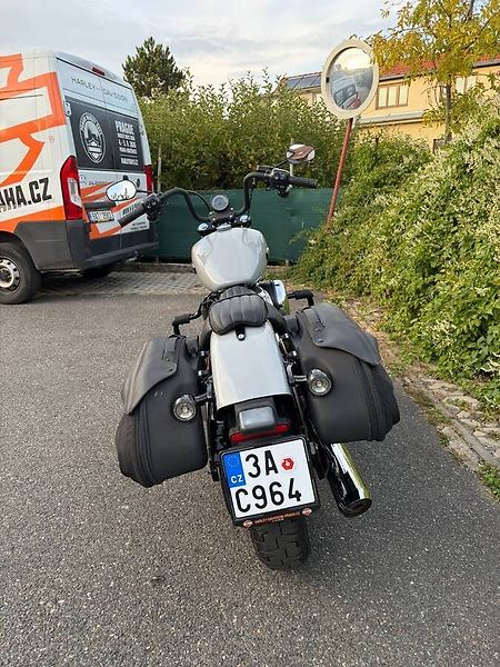 Harley-Davidson FXBBS Street Bob S 114 (2025) FXBBS Street Bob 117cui - fotka 8 z 14