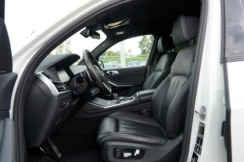 BMW X7 40d xDrive/Mpaket/AT9/22/340PS - fotka 29 z 50