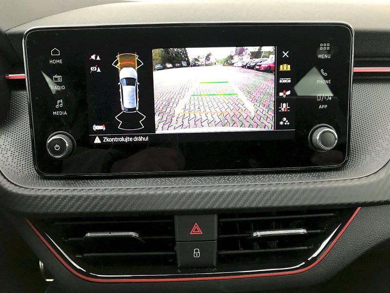 Škoda Scala (2026) MONTE CARLO 1,0 TSI DSG - fotka 13 z 29
