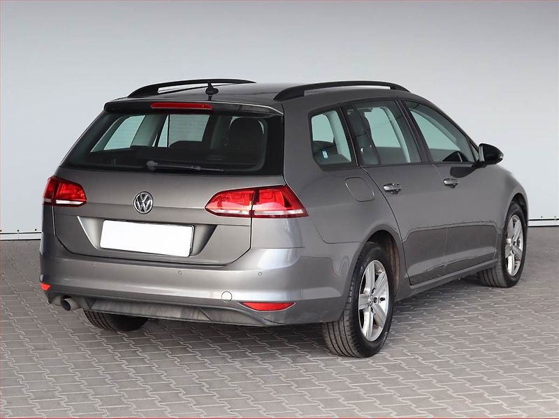Volkswagen Golf (2016) 1.6 TDI, Automat, Serv.kniha - fotka 5 z 24