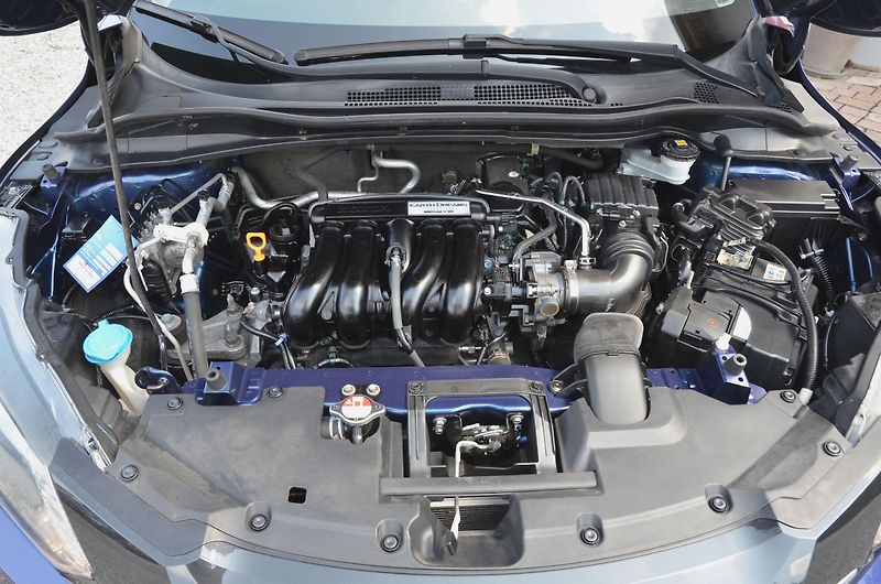 Honda HR-V (2017) 1.5 i-VTEC 96kW/Comfort 1.MAJ. - fotka 8 z 36