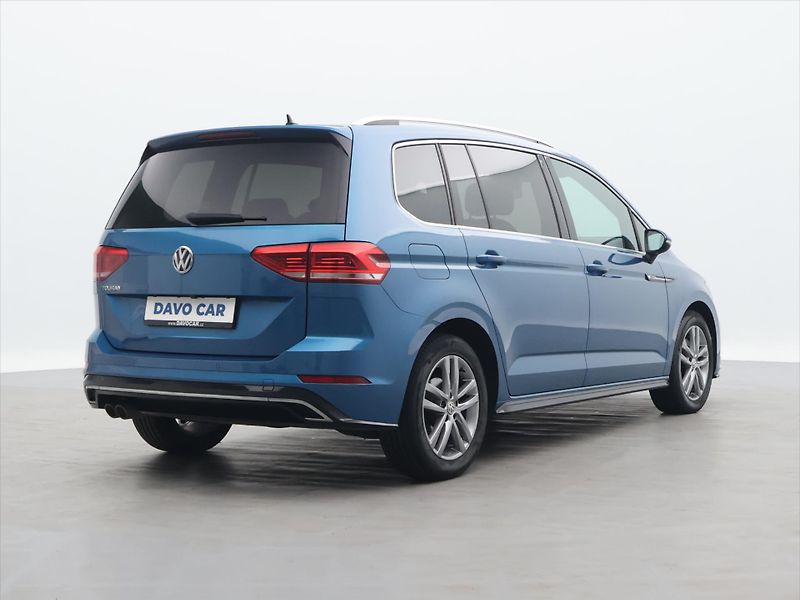 Volkswagen Touran 2,0 TDI 110kW R-Line DSG CZ - fotka 7 z 38