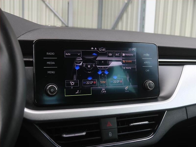 Škoda Kamiq (2023) Style 1.5 TSI - fotka 15 z 19